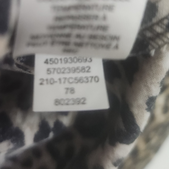 Chico's Leopard Print Long Line Button Front Shirt Sz 2 Chico's or Large - Picture 6 of 8